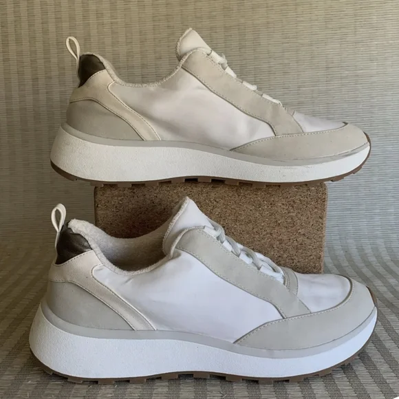 Nordstrom Women's White and Cream Sneakers - Picture 7 of 8